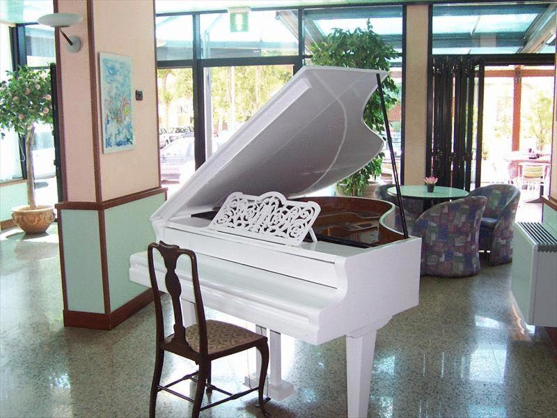 Hotel Mirage Lido di Classe Εξωτερικό φωτογραφία