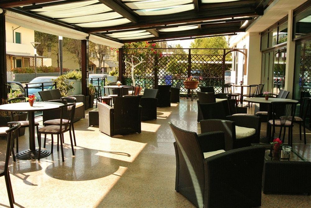 Hotel Mirage Lido di Classe Εξωτερικό φωτογραφία